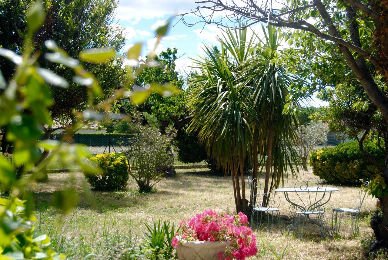 Le Mas Marguerite Arles Exterior foto