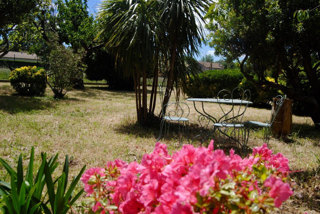 Le Mas Marguerite Arles Exterior foto